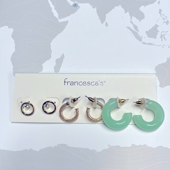 BNWT FRANCESCA’S TRIO SEAFOAM GREEN & GOLD TONE HOOP EARRINGS SET - Picture 2 of 3